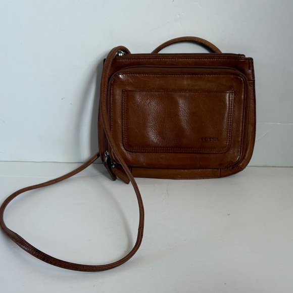 Fossil brown leather purse crossbody thin strap w zipper wallet compartment - Picture 2 of 16